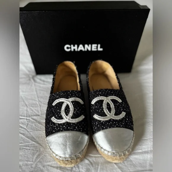 💯CHANEL Metallic Lambskin Tweed Espadrilles